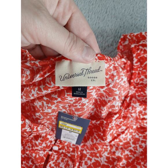 Universal Thread Shirt Womens Medium Red Floral Blouse Top Long Sleeve Crop NWT - Picture 2 of 8